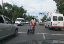 Попрошайки на дорогах. УПСМ проведет рейд, нарушителей будут штрафовать