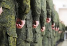 Аскердик кызмат өтөө мөөнөтүн узартуу сунушу биринчи окууда жактырылды