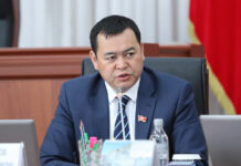 Экономика министринин орун басары: “Мирлан Бакиров өтө жооптуу тармакка барат”
