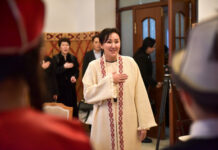 Айгуль Жапарова встретилась с членами Женского совета КР в Москве — фото