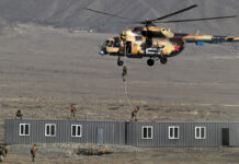 На Иссык-Куле прошли учения Минобороны. За ними наблюдал президент — фото