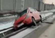 “Аял киши рулга ээ боло албай, арыкка түшүп кеткен, эркек аны сабаган”: Факт каттоого алынып, териштирилүүдө