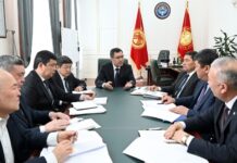 ВИДЕО: Президент Чүйдүн губернатору менен Сокулуктун акимин кызматтан алды