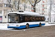 Жалпы 28 унаа коюлган: Бишкектеги эски троллейбустар аукциондо сатылат