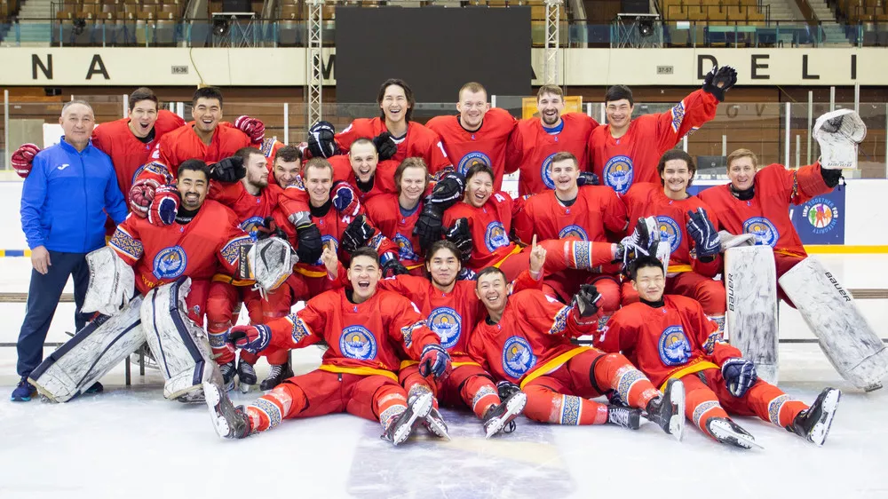 Кыргызстан хоккей боюнча дүйнө чемпионатын жеңди