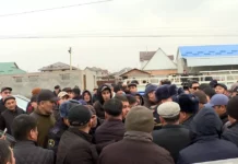 Ак-Ордодо элди сөккөн депутат камакка алынды