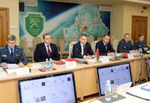 Министр ЕЭК обсудил с главой таможенной службы Беларуси проблему кыргызских автоимпортеров