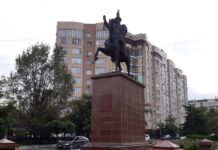 Одной из центральных улиц Бишкека предлагают присвоить имя Ормон хана