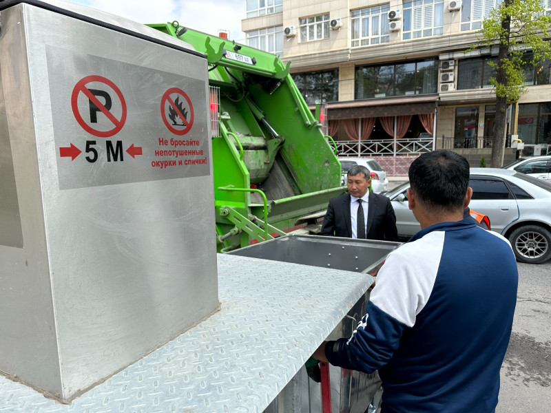 1682049406 Подземные мусорные баки появились в еще одной точке Бишкека
