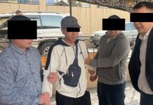 100 миң сом пара менен “Коррупцияга каршы элдик кызмат” коомдук бирикмесинин төрагасы кармалды