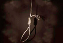 “Дароо эле жерге беришкен”. Ноокаттагы өз жанын кыйган окуучу кыз боюнча иш тергелүүдө