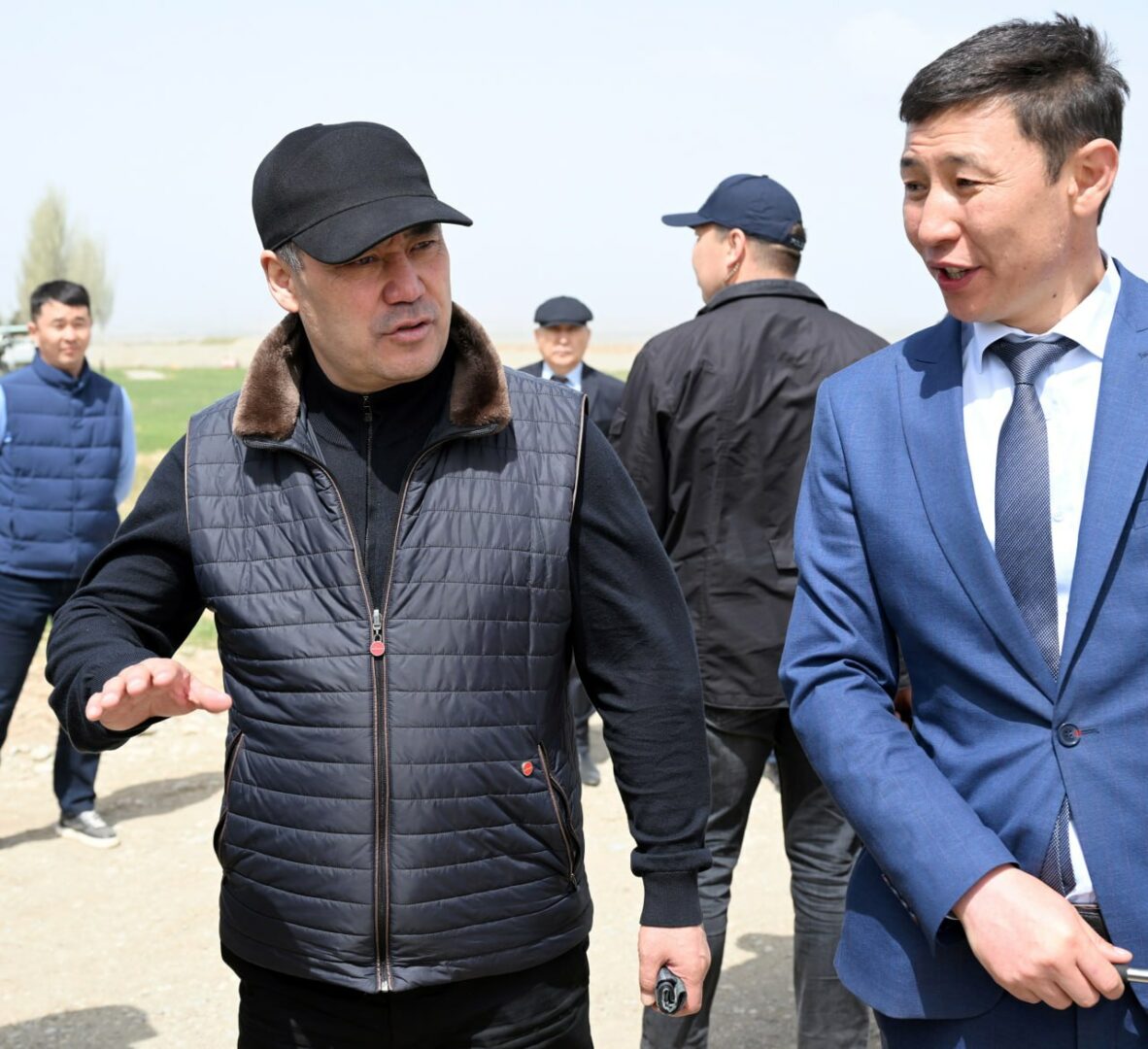 3 2 Президент ознакомился с проектами по развитию горного туризма в Иссык-Кульской области