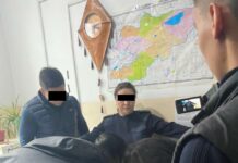 Свердлов РИИБдин тергөөчүсү пара алып аткан жеринен кармалды