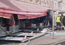В Петербурге в результате взрыва в кафе погиб российский военкор