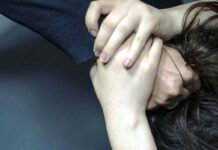 В Балыкчи 13-летнюю школьницу избили одноклассницы, она в больнице