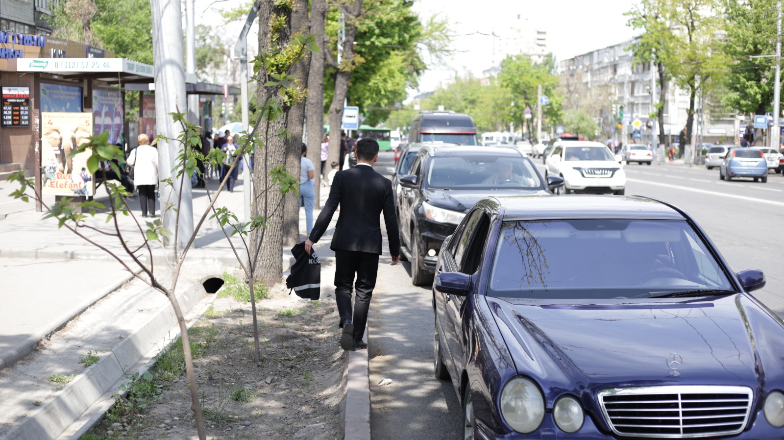 WhatsApp Image 2023 04 26 at 13.28.40 3 kopiya "Автодружинники" в Бишкеке будут следить за любителями парковаться на остановках