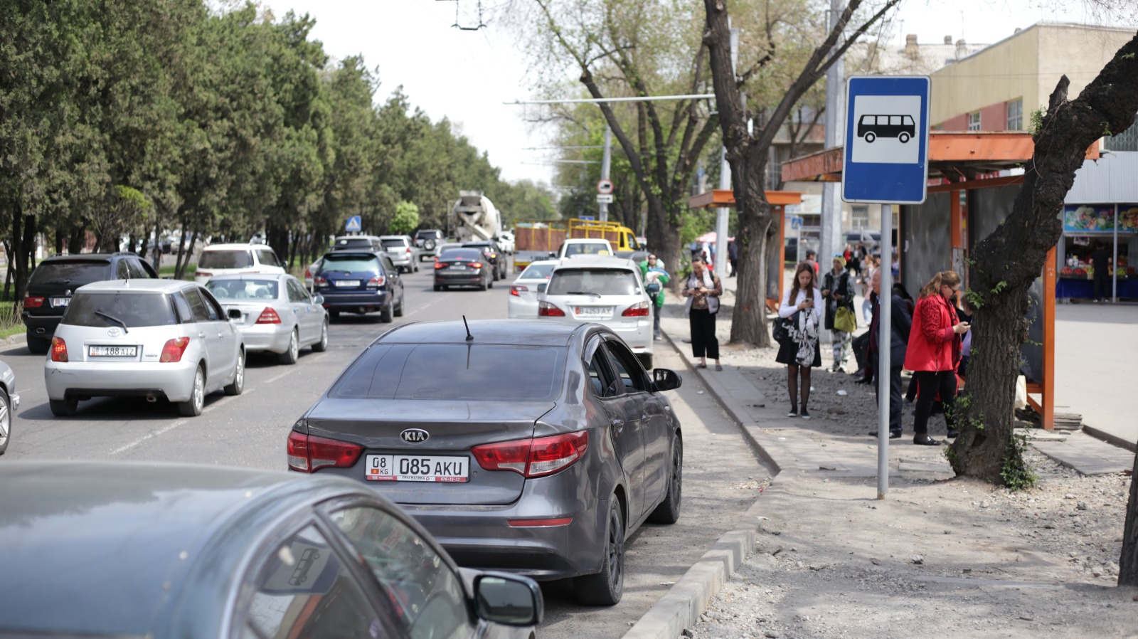 WhatsApp Image 2023 04 26 at 13.28.40 4 kopiya "Автодружинники" в Бишкеке будут следить за любителями парковаться на остановках