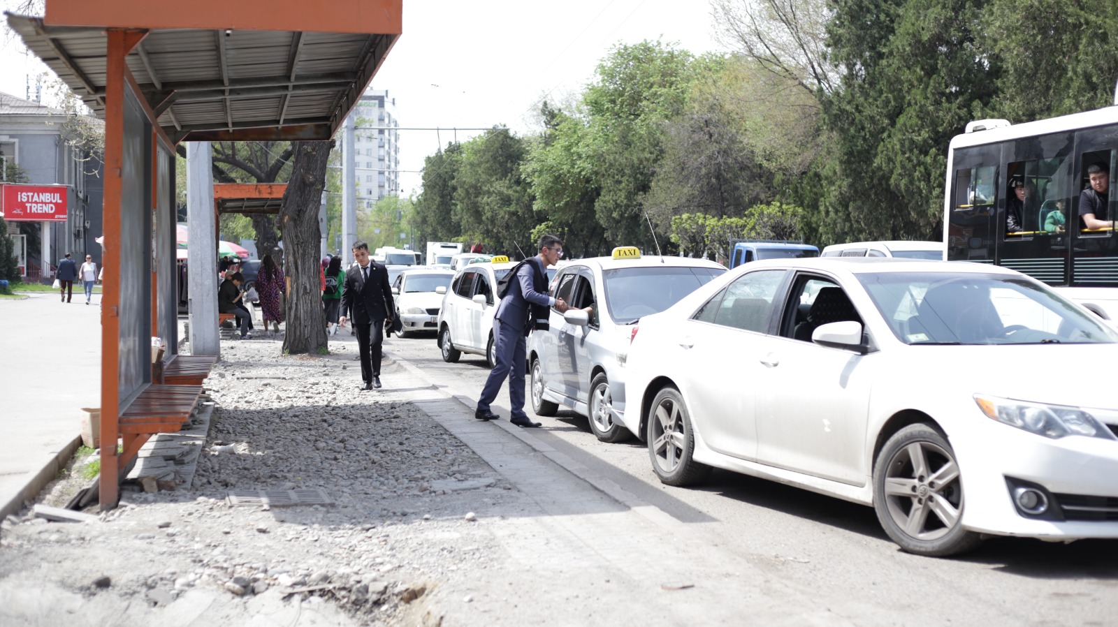 WhatsApp Image 2023 04 26 at 13.28.40 5 kopiya "Автодружинники" в Бишкеке будут следить за любителями парковаться на остановках