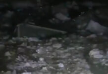 В Нарыне работник золоторудного месторождения упал в реку на грузовике