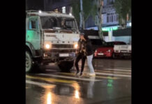 В Бишкеке оштрафовали блогеров, которые устроили опасные игры на дороге