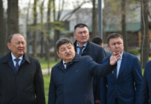 Акылбек Жапаров Бишкектеги маданий жайларга барып, бир катар тапшырмаларды берди