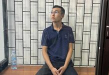 Гособвинение требует 6 лет тюрьмы для 19-летнего блогера Ырыса Жекшеналиева