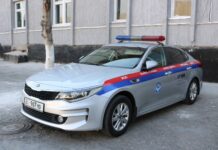 Житель Джалал-Абада подарил местной милиции новую «Kia K5»