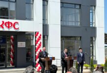 Глава ФИФА принял участие в открытии нового офиса КФС в Бишкеке