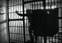 Жителя Сузака, 10 лет насиловавшего родную дочь, приговорили к пожизненному сроку