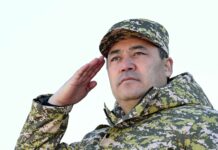 Президент: Мы сумели вернуть уважение к армии