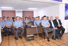 ИИМдин Күзөт кызматынын жетекчилик курамы өздүк курам арасында адеп-ахлактык өнүгүү боюнча лекцияларды өткөрүүдө