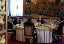 Жапаров параддан кийинки кечки тамакка эмнеге катышкан жок?