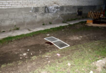 В Оше студент из Индии выпал из окна 6-го этажа и умер