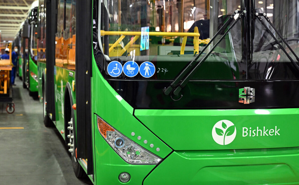 3 3 Для Бишкека закупили в Китае 1 тыс. автобусов на газе