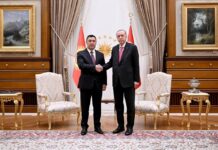 Жапаров Эрдоганды шайлоодогу жеңиши менен куттуктады