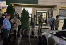 В предвыборном штабе Дамиры Ниязалиевой прошел обыск