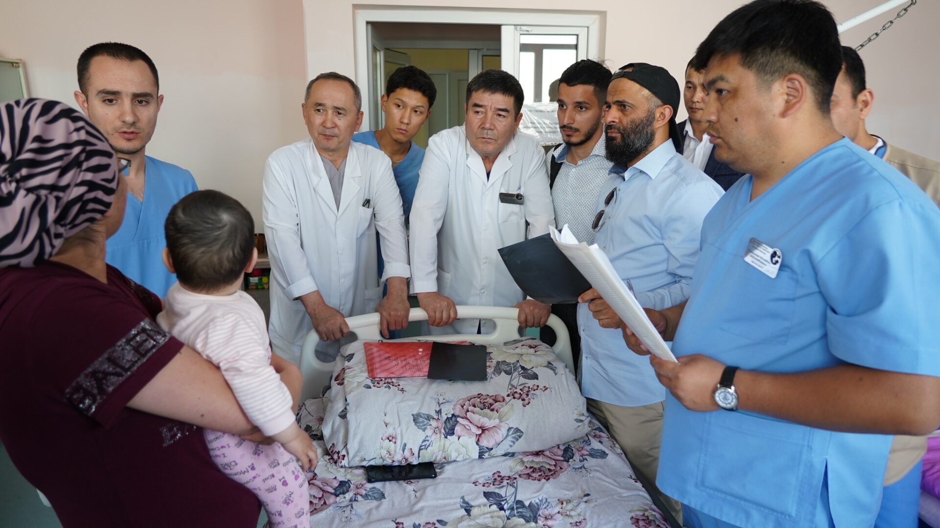 7 Врачи из Кувейта бесплатно прооперировали в КР 14 детей с тяжелыми заболеваниями