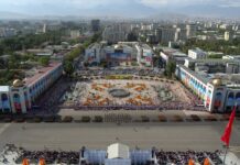 Өлкөдө почта жана курьердик кызмат көрсөтүүлөр азайды