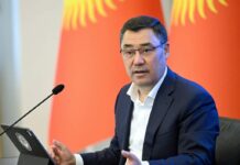 Садыр Жапаров: тышкы карызыбыз 4,5 млрд долларды түздү