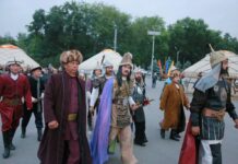 ФОТО: В Оше стартовал VII Международный фестиваль эпосов народов мира