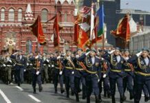 Видео: Москванын Кызыл аянтында Жеңиш парады өтүүдө