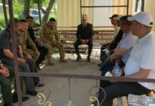 Баткен районунун акими Өзбекстандын Сох, Риштан район башчылары менен жолукту