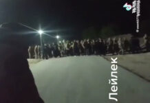 В Лейлеке между военными и местными жителями произошла массовая драка