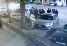 В Бишкеке возле бара произошла массовая драка с поножовщиной — видео