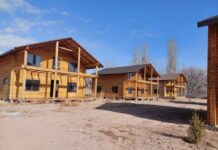 Пансионаты, коттеджи, ночной клуб: на Иссык-Куле выявили 146 незаконных строений