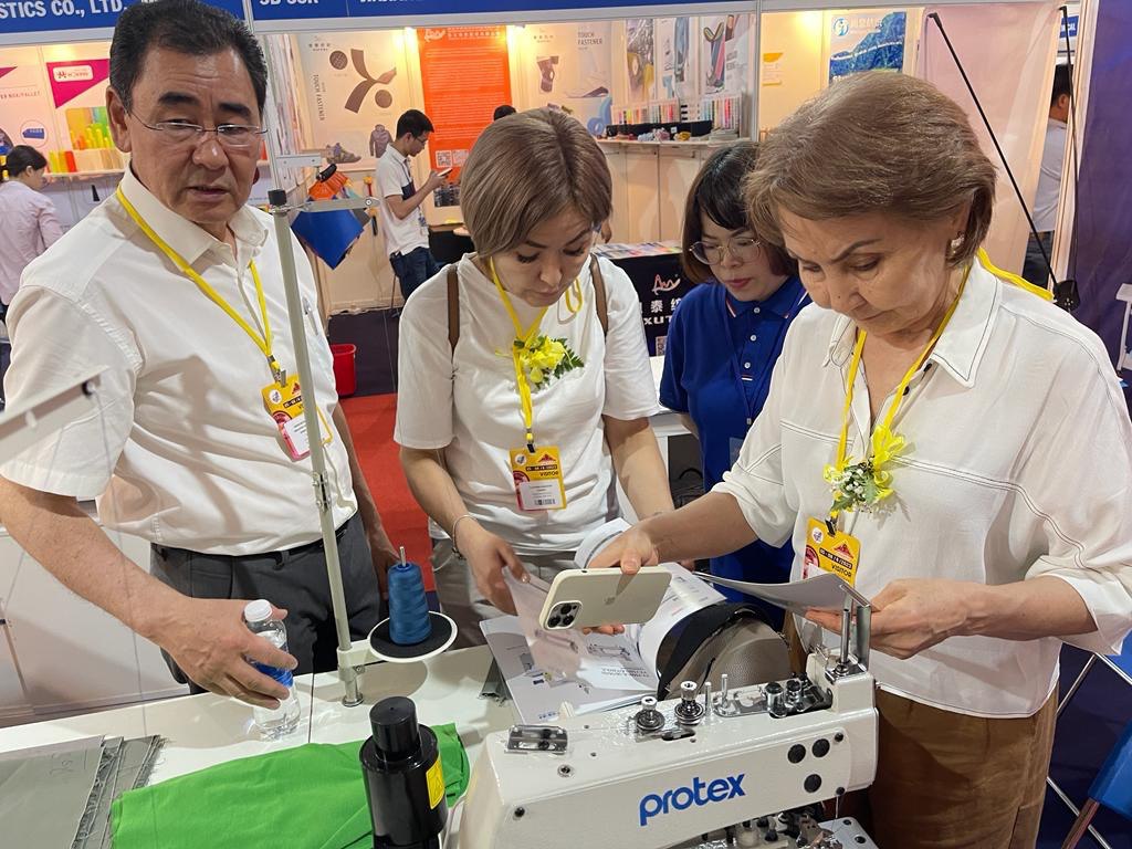 photo 2023 05 04 14 48 20 Кыргызские швейники ознакомились с опытом работы швейного сектора Вьетнама