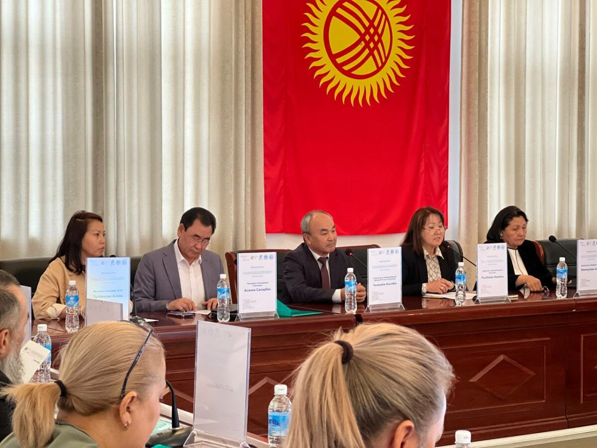 photo 2023 05 04 23 22 07 В Бишкеке обсудили адаптацию выпускников вузов к профессиональной деятельности в швейном производстве