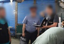 Торговцы Ошского рынка оказали сопротивление оперативникам, одного укусили