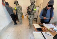 За покровительство незаконного оборота ГСМ задержаны налоговики — фото