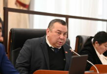 Члены фракции «Ынтымак» собрались ехать в США, некоторые с семьями